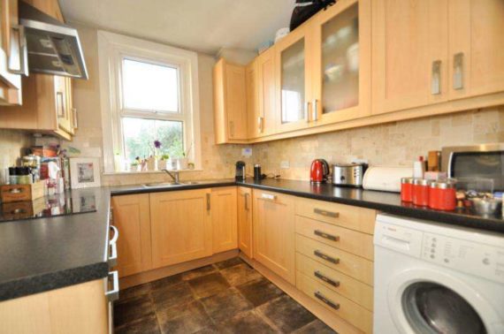 3 bedroom Detached t...